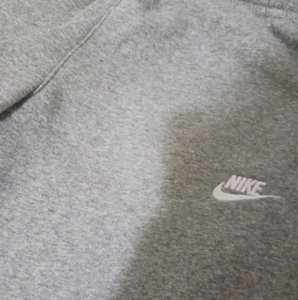 nike sweatpants - Picture 4 of 4